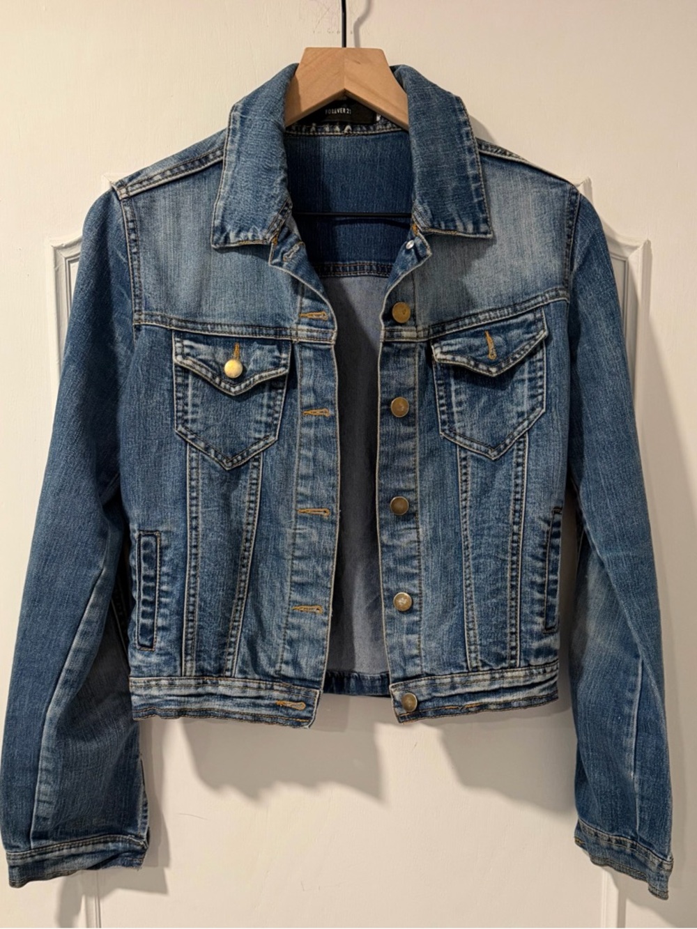 Vintage Forever 21 Denim Jean Jacket with Pockets - Small
